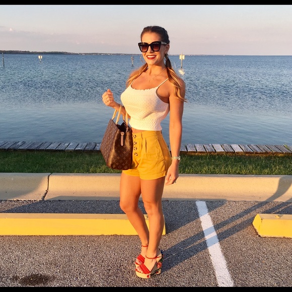 caylahartley